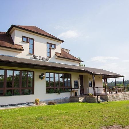 Penzion Majak Dublovice Eksteriør billede